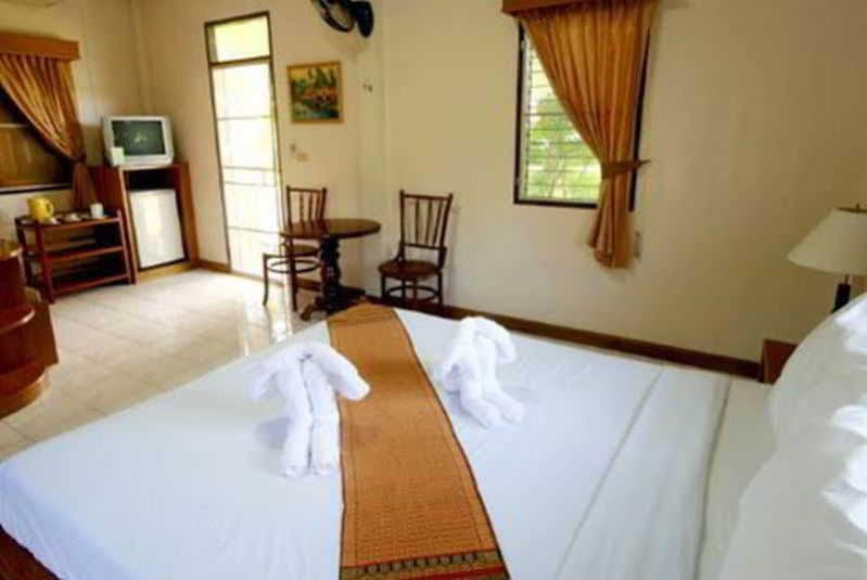 Naiharn Garden Villa Phuket Kültér fotó