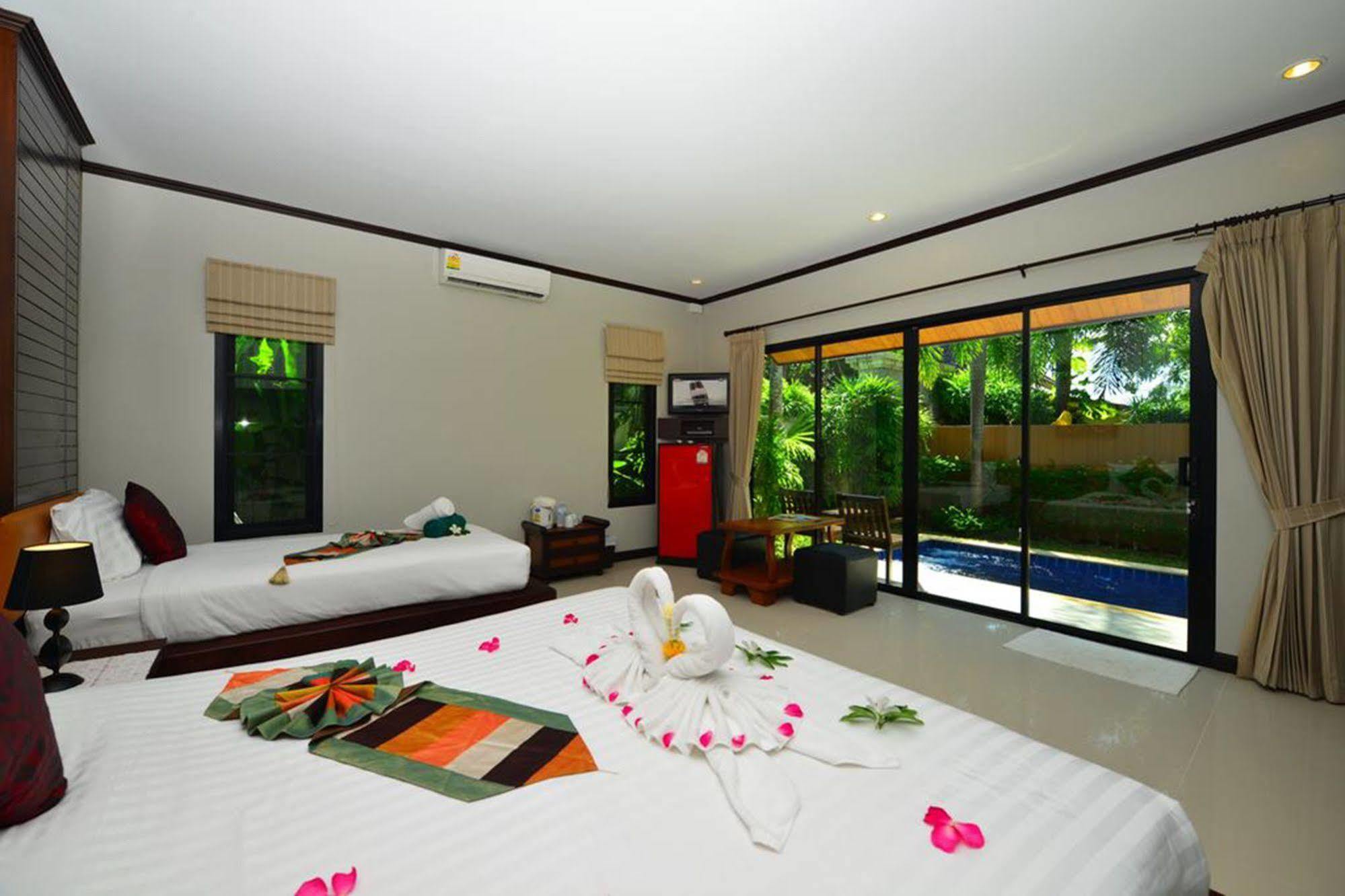 Naiharn Garden Villa Phuket Kültér fotó