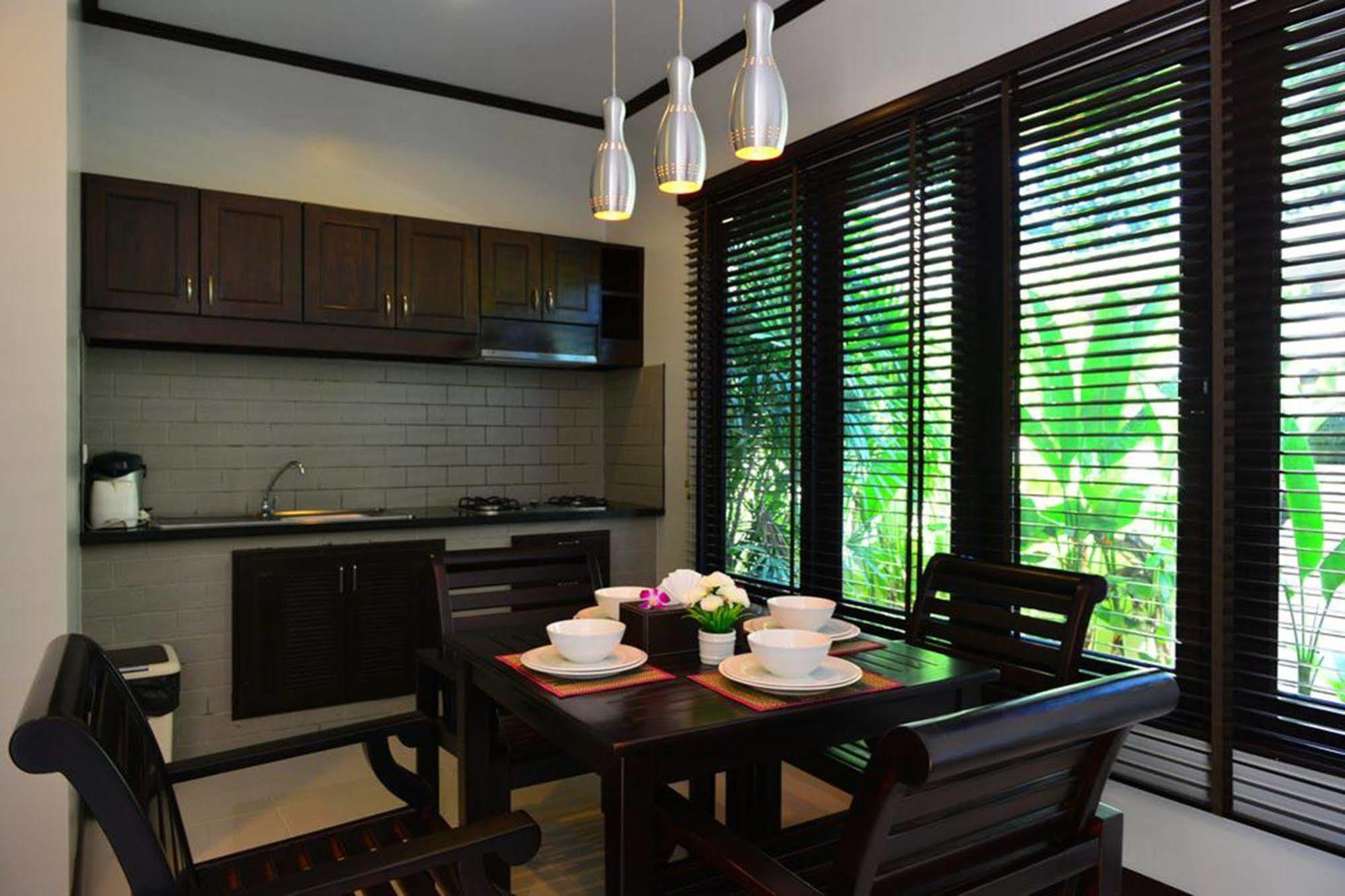 Naiharn Garden Villa Phuket Kültér fotó